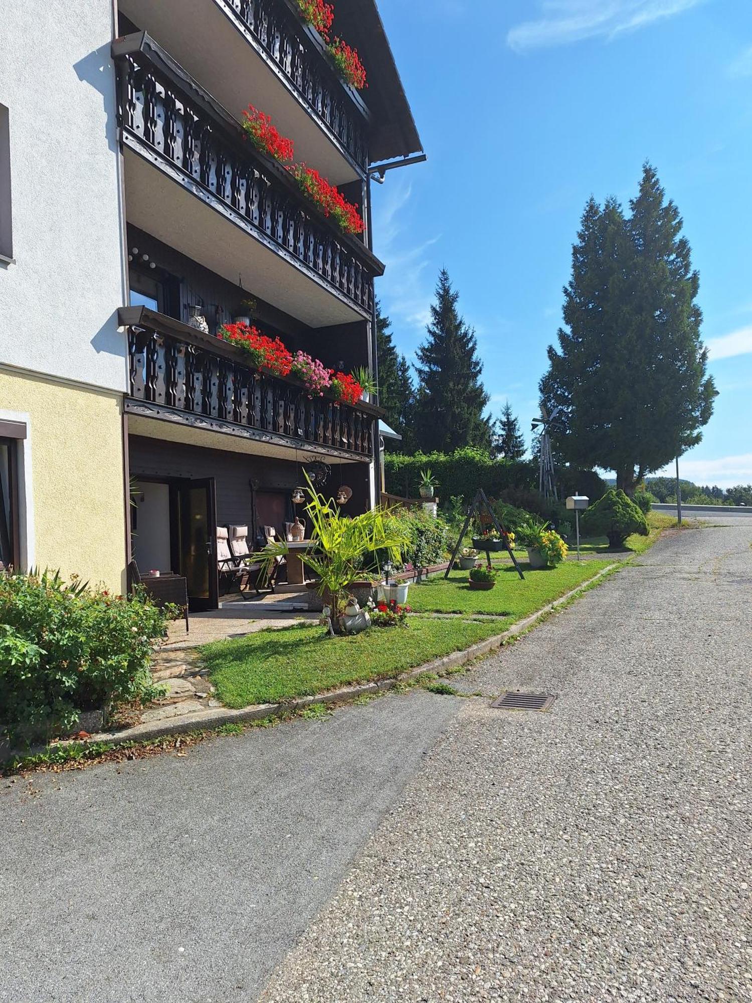 Ferienwohnungen Miklautsch Faak am See Exterior foto